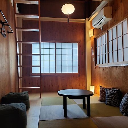Vacation"Ninja"House Secretbase Near Asakusa Tokió Kültér fotó